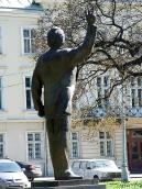 2007 р. Постать ззаду