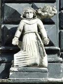 Скульптура невідомого мені святого на…