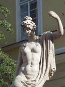 Півпостать