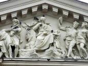 Центральна частина