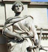 Півпостать