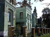 2007 р. Головний фасад у ракурсі