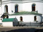 Південна прибудова і склеп