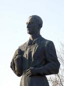 Півпостать