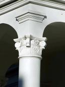 Капітель колони