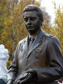 Півпостать