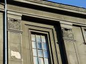 Капітелі пілястр