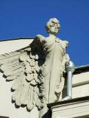 Скульптура на аттику