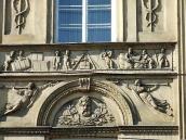 Тимпан та фриз