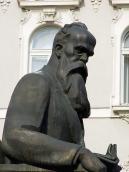 Півпостать