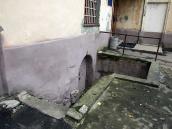 Вхід до підвалу