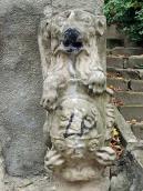 Права скульптура лева