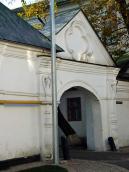 Брама між корпусами 20 і 21