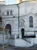 Фрагмент фасаду з порталом