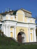 Головний фасад