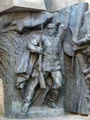 Комісар на тлі колосся