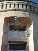 2008 р. Скульптурне обрамлення вікна…