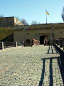 2009 р. Міст і проїзд брами. Загальний…