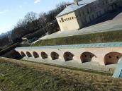 2009 р. Вал, рів і мур західного фасу…