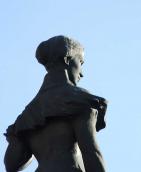 Півпостать