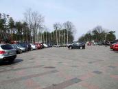 2009 р. Площа перед входом –…