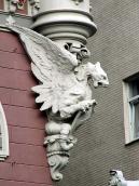 2009 р. Консоль у вигляді грифона з…