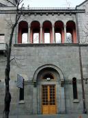 2009 р. Центральна частина фасаду