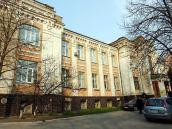 2009 р. Ліва частина головного фасаду