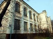 2009 р. Ліва частина головного фасаду