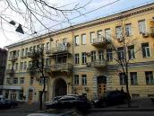 2009 р. Ліва частина головного фасаду