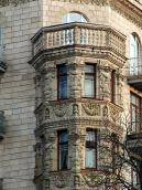 Наріжний еркер