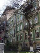 2009 р. Головний фасад у ракурсі