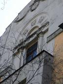 Вікно і фронтон