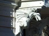 Консоль у вигляді Грифона