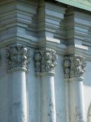 Капітелі колон та ґзимс