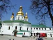 2009 р. Церква Воздвиження і вхід до…