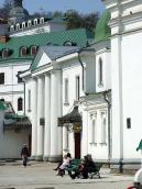 Корпус 48 і трапезна