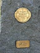 2009 р. Написи про встановлення в 2007…