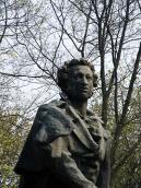 Півпостать