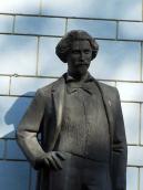 Півпостать