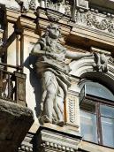 Ліва каріатіда на 5 поверхі