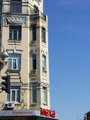 Наріжний еркер