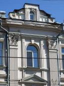 Фрагмент 3-го поверху з фронтоном