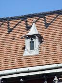 Слухове вікно на даху