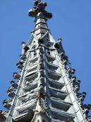 Шпиль в ракурсі