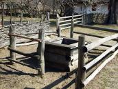 2011 р. Зруб з огорожею