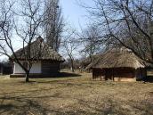 2011 р. Хата і льох