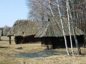 2011 р. Клуня 19а і кузня 19