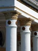 Капітелі колон