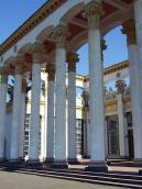 Фрагмент колонади